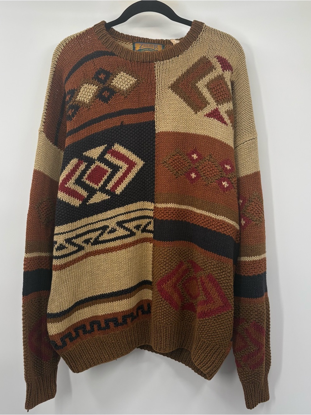 Vintage-Inspired Crewneck Sweater in Tan, Brown & Black